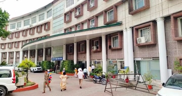 उत्तराखंड में एस्मा लागू, 6 महीने के लिए हड़ताल पर रोक