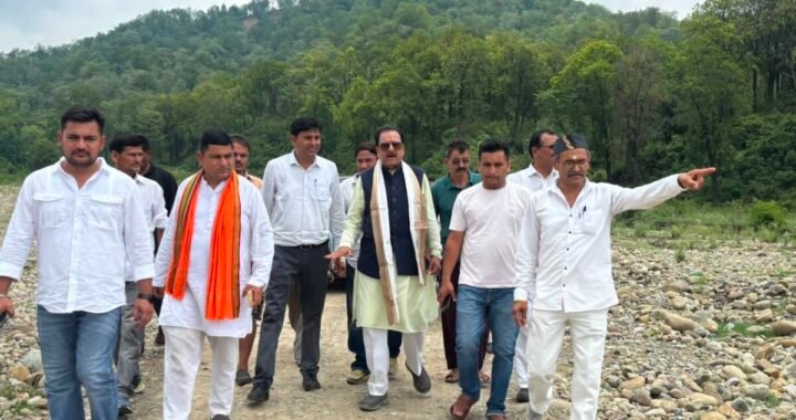 विजयपुर–पहाड़पानी मार्ग का सांसद अजय भट्ट ने किया निरीक्षण, पुल निर्माण का प्रस्ताव भेजने के निर्देश