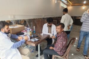 नैनीताल : यहां लगा निशुल्क स्वास्थ्य शिवर