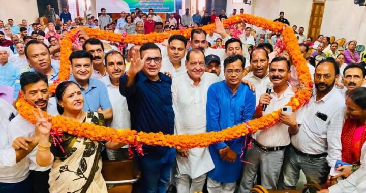 पश्चिम बंगाल की जिम्मेदारी मिलने के बाद पहली बार हल्द्वानी पहुंचे प्रकाश जोशी, कार्यकर्ताओं में दिखा जोश