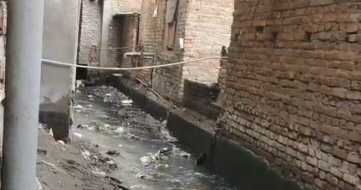 हल्द्वानी :(बड़ी खबर) बनभूलपुरा का गजब हाल 12 फिट के नाले को नाली में बदल दिया, MNA के निरीक्षण में खुली पोल