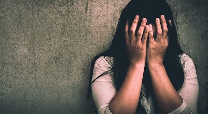 अस्पताल कर्मी युवती ने सुनाई आपबीती, आरोपी पर केस दर्ज
