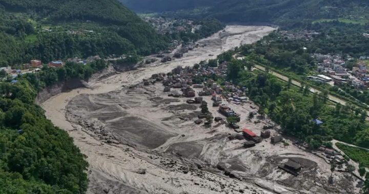नेपाल बाढ़: 162 लोगों की मौत, 133 भारतीय समेत 750 लापता, ईशा फाउंडेशन के 22 अमेरिकी, 12 कनाडाई समेत 80 विदेशियों से संपर्क टूटा