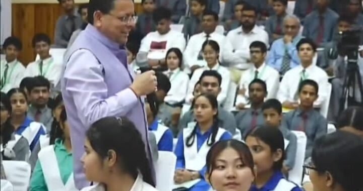 CM धामी की पहल ने पकड़ी रफ्तार, 35 हजार छात्रों ने भेजे निबंध; अब 140 का होगा चयन