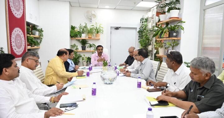 उत्तराखंड: SIR पर राजनीतिक दलों के साथ अहम बैठक, चुनाव विभाग ने बताई पूरी प्रक्रिया और अब तक का अपडेट