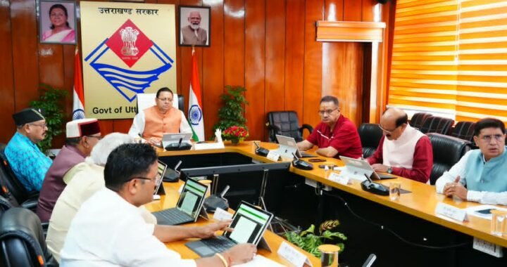 CM धामी का बड़ा आदेश, अक्टूबर से खुद सड़कों पर उतरेंगे; अधिकारियों में मची हलचल
