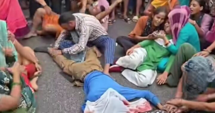 उत्तराखंड :(दुखद) बेकाबू टैंकर ने छात्रों को कुचला, एक बच्चे की मौत, दो की हालत गंभीर