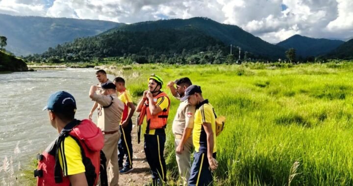 उत्तराखंड : पुलिस ने नदी नाले छान मारे, युवक का नहीं मिला सुराग