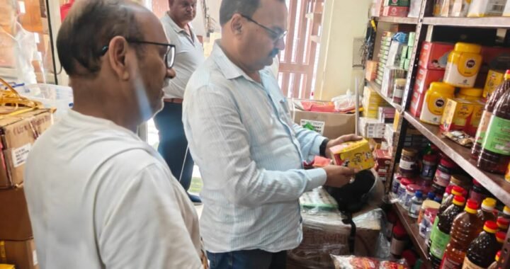 हल्द्वानी-लालकुआं में खाद्य विभाग की जांच, घी-किशमिश और बेसन के सैंपल लिए; लेबलिंग में मिली अनियमितता