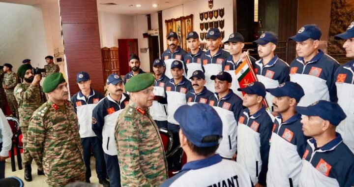 उत्तराखंड: 7,120 मीटर ऊंचे माउंट त्रिशूल पर चढ़ाई की तैयारी, भारतीय सेना की टीम रवाना