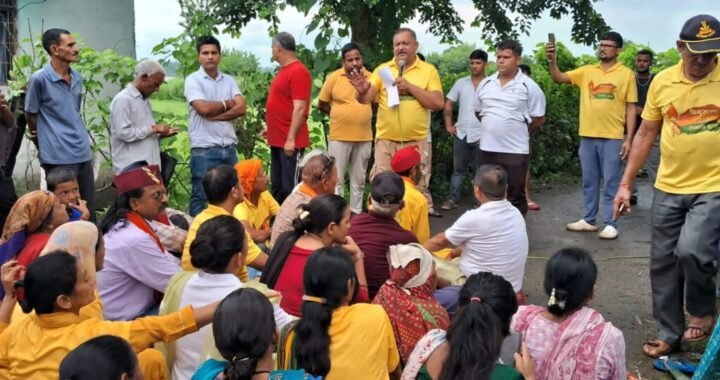 उत्तराखंड: गौला नदी के कटाव से परेशान ग्रामीण सड़कों पर, बोले- अब चाहिए स्थायी सुरक्षा दीवार