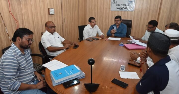 SIR को लेकर हल्द्वानी में बड़ी बैठक, राजनीतिक दलों के सवालों का अधिकारियों ने दिया जवाब