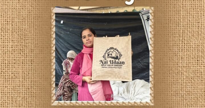 नैनीताल में ‘Selfie With Jute Bags’ अभियान, नंदा देवी महोत्सव में लोगों ने दिया प्लास्टिक छोड़ने का संदेश