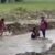 उत्तराखंड: यहां जान जोखिम में डाल नदी पार कर रहे स्कूली बच्चे, वीडियो सामने आते ही प्रशासन में मचा हड़कंप