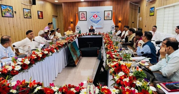अब देहरादून तक सीमित नहीं रहेगी कैबिनेट, बनबसा से धामी सरकार ने दिया बड़ा संदेश