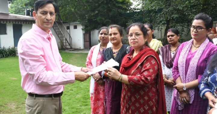पहले चौड़ी थी सड़क, अब घट गई चौड़ाई, दीपक रावत ने दिए निरीक्षण के आदेश