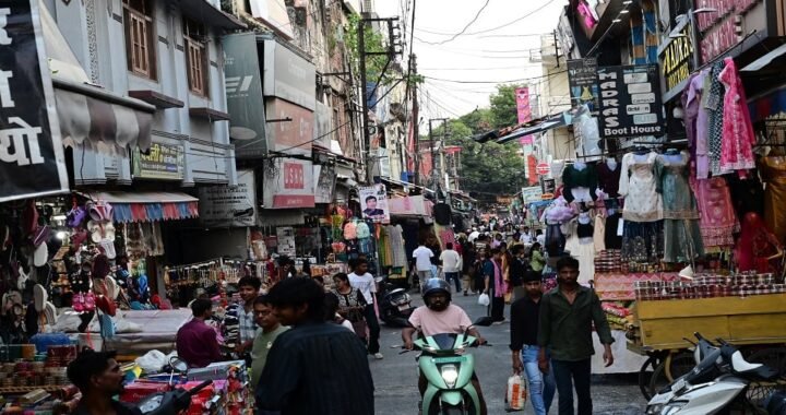 हल्द्वानी : त्योहारों से पहले हल्द्वानी बाजार में अतिक्रमण पर सख्ती की तैयारी, फिर होगी मुनादी